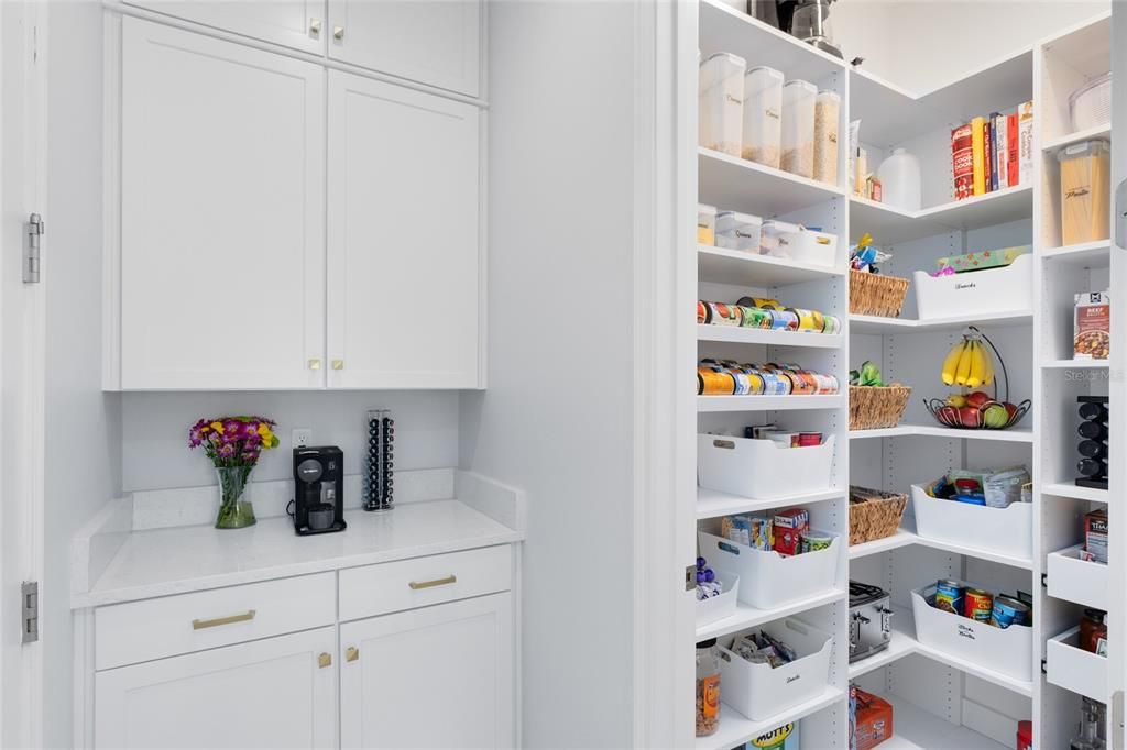 For Sale: $1,475,000 (5 beds, 5 baths, 4280 Square Feet)