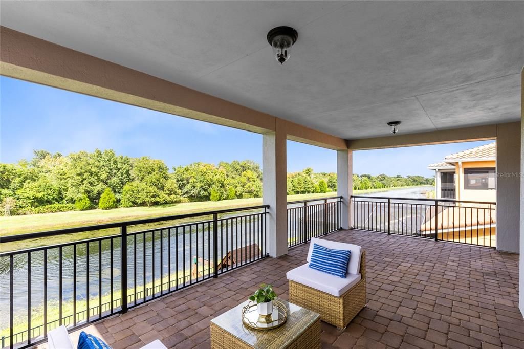 For Sale: $1,475,000 (5 beds, 5 baths, 4280 Square Feet)