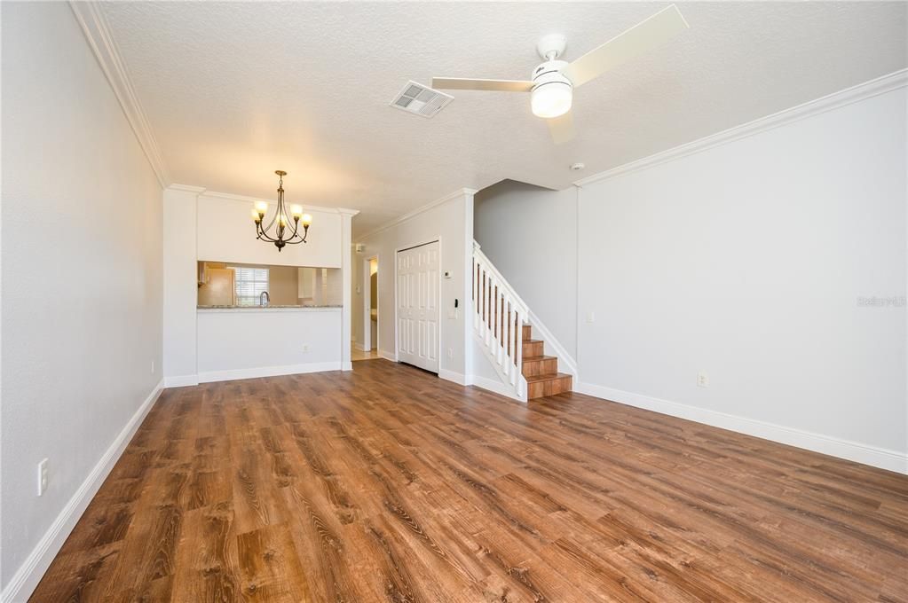 For Rent: $1,800 (2 beds, 2 baths, 1095 Square Feet)