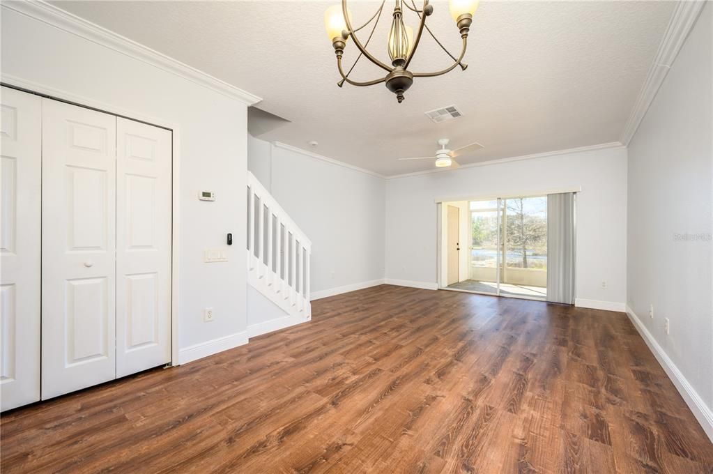 For Rent: $1,800 (2 beds, 2 baths, 1095 Square Feet)