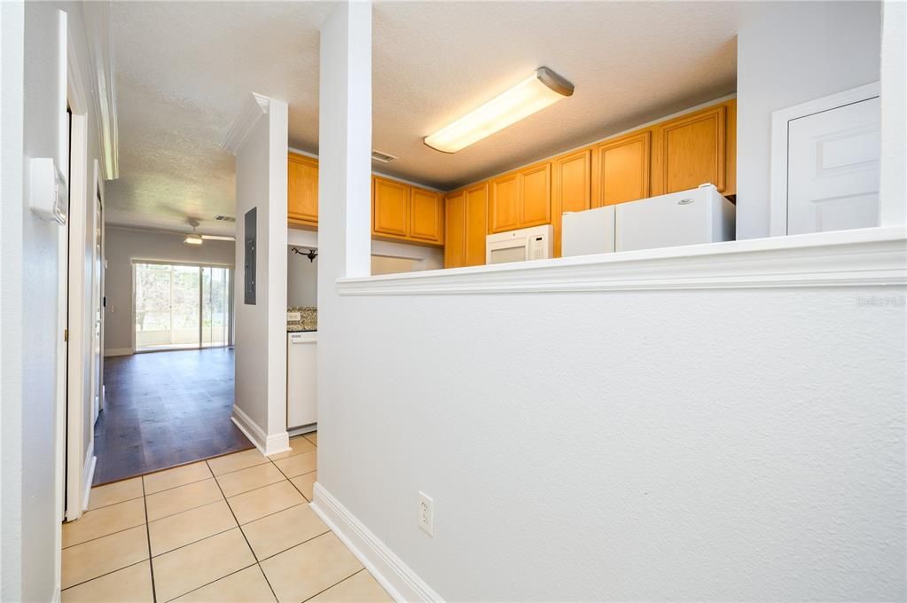 For Rent: $1,800 (2 beds, 2 baths, 1095 Square Feet)