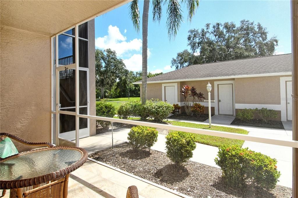 Activo con contrato: $229,000 (2 camas, 2 baños, 1684 Pies cuadrados)