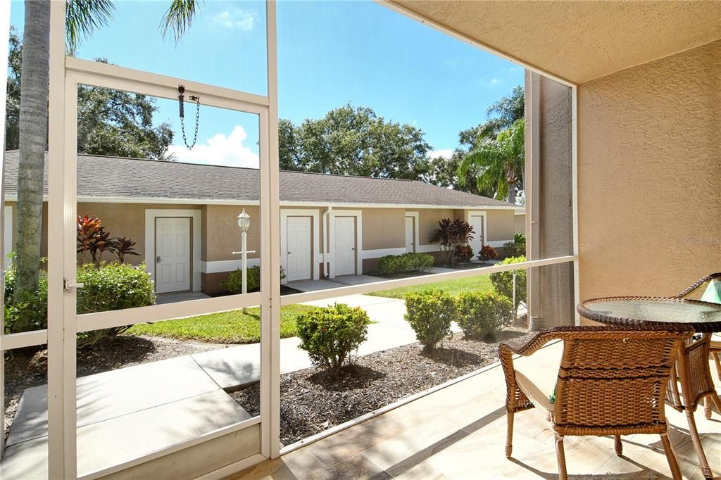 Activo con contrato: $229,000 (2 camas, 2 baños, 1684 Pies cuadrados)