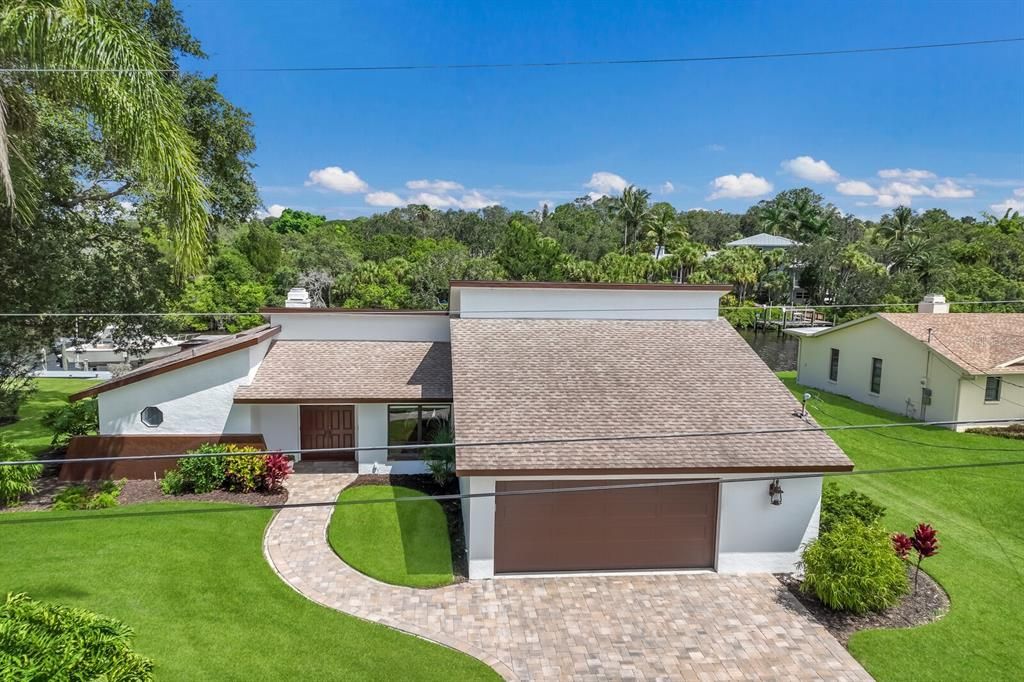 Active With Contract: $4,195 (3 beds, 3 baths, 1706 Square Feet)