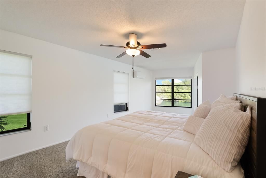 Active With Contract: $4,195 (3 beds, 3 baths, 1706 Square Feet)