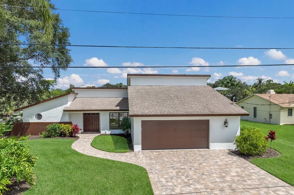 Active With Contract: $4,195 (3 beds, 3 baths, 1706 Square Feet)