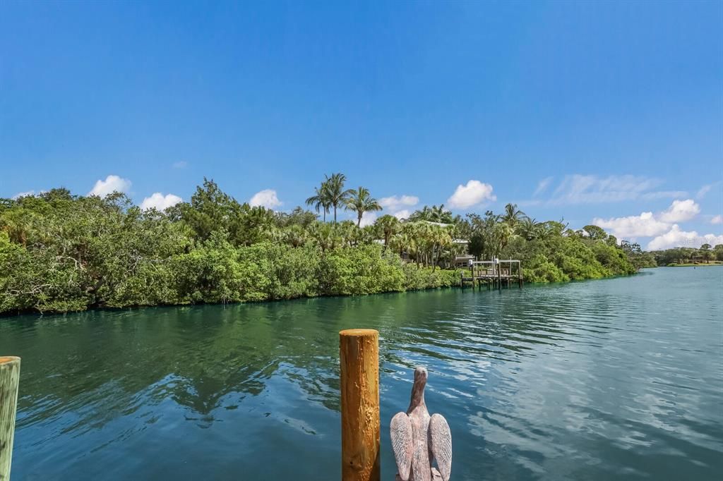 Active With Contract: $4,195 (3 beds, 3 baths, 1706 Square Feet)