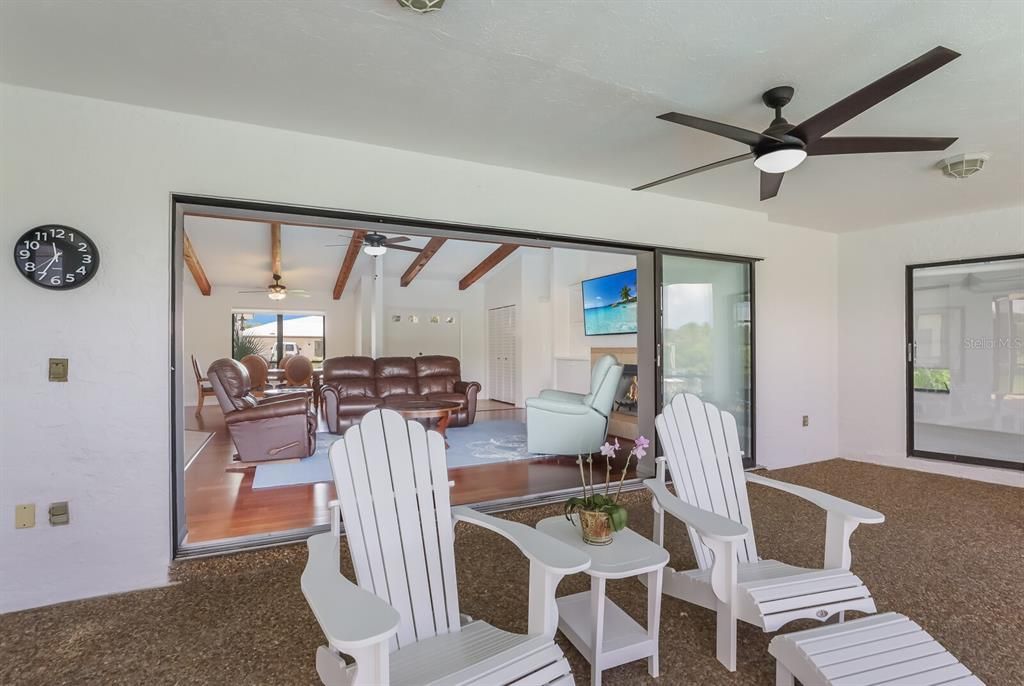 Active With Contract: $4,195 (3 beds, 3 baths, 1706 Square Feet)