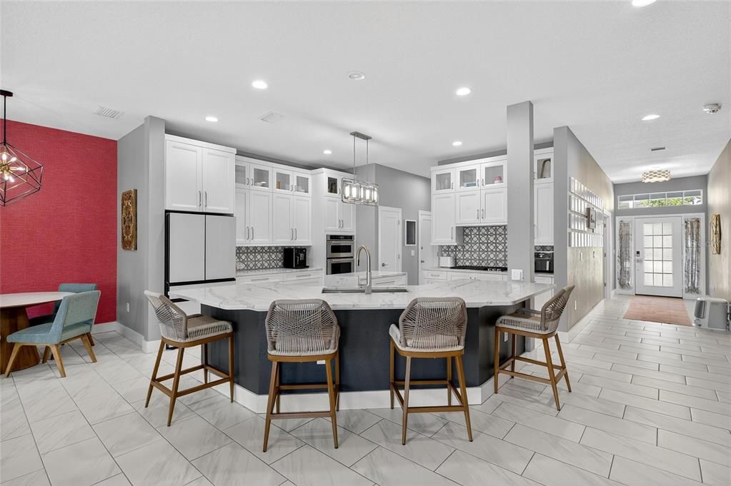 待售: $880,000 (3 贝兹, 3 浴室, 2453 平方英尺)