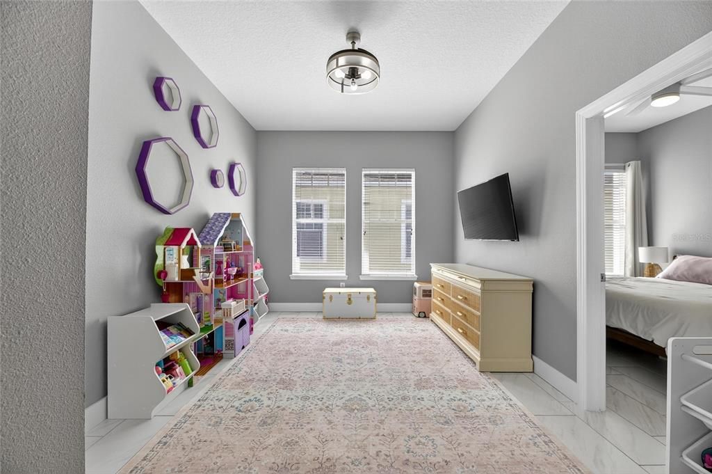 待售: $880,000 (3 贝兹, 3 浴室, 2453 平方英尺)