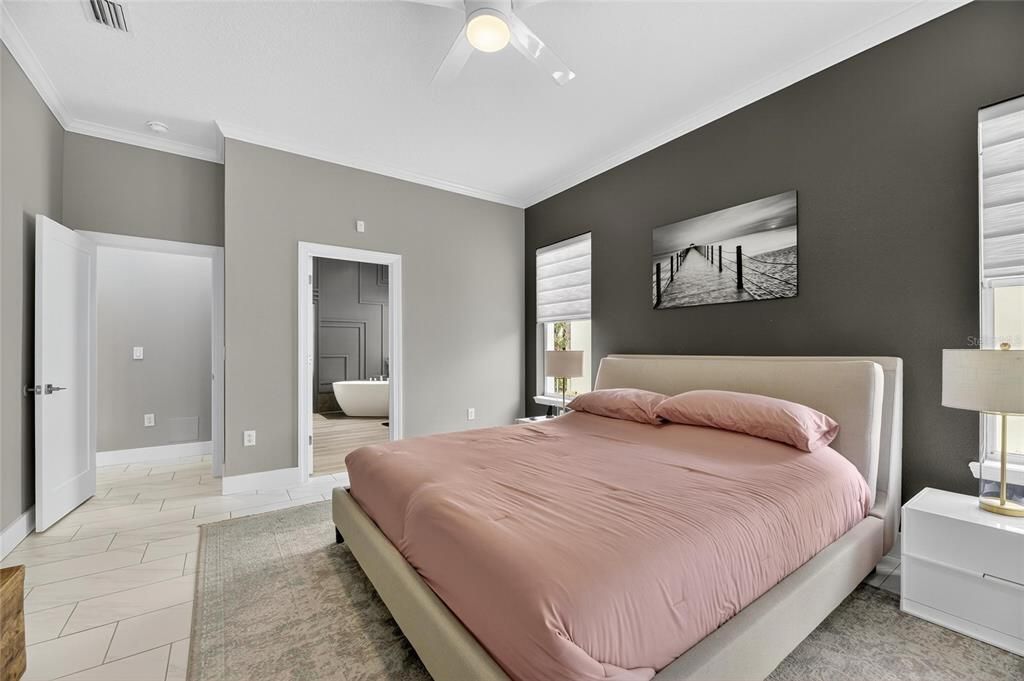 待售: $880,000 (3 贝兹, 3 浴室, 2453 平方英尺)