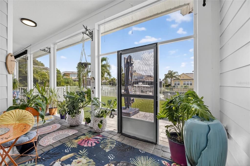 待售: $880,000 (3 贝兹, 3 浴室, 2453 平方英尺)