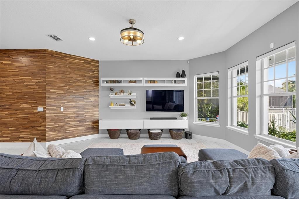 待售: $880,000 (3 贝兹, 3 浴室, 2453 平方英尺)