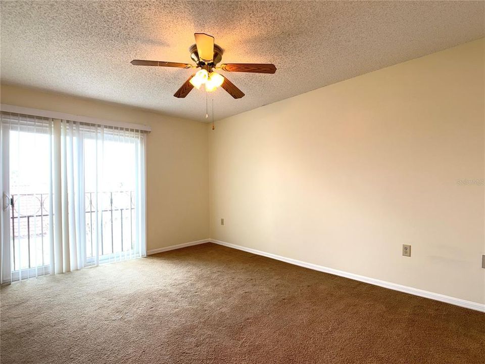 For Rent: $1,399 (3 beds, 2 baths, 1586 Square Feet)