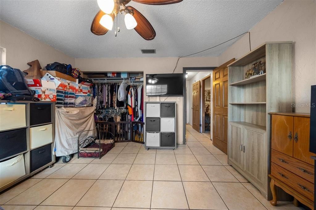 Active With Contract: $389,900 (4 beds, 2 baths, 2310 Square Feet)