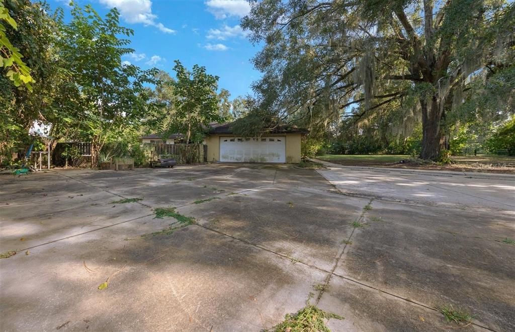 Active With Contract: $389,900 (4 beds, 2 baths, 2310 Square Feet)