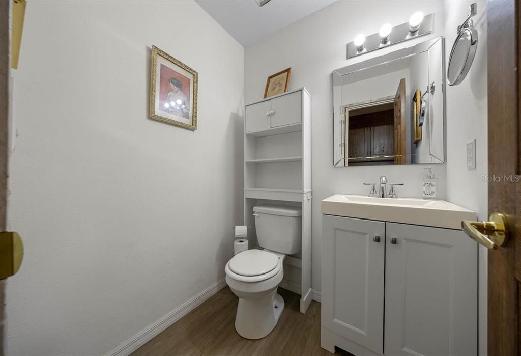 Active With Contract: $389,900 (4 beds, 2 baths, 2310 Square Feet)