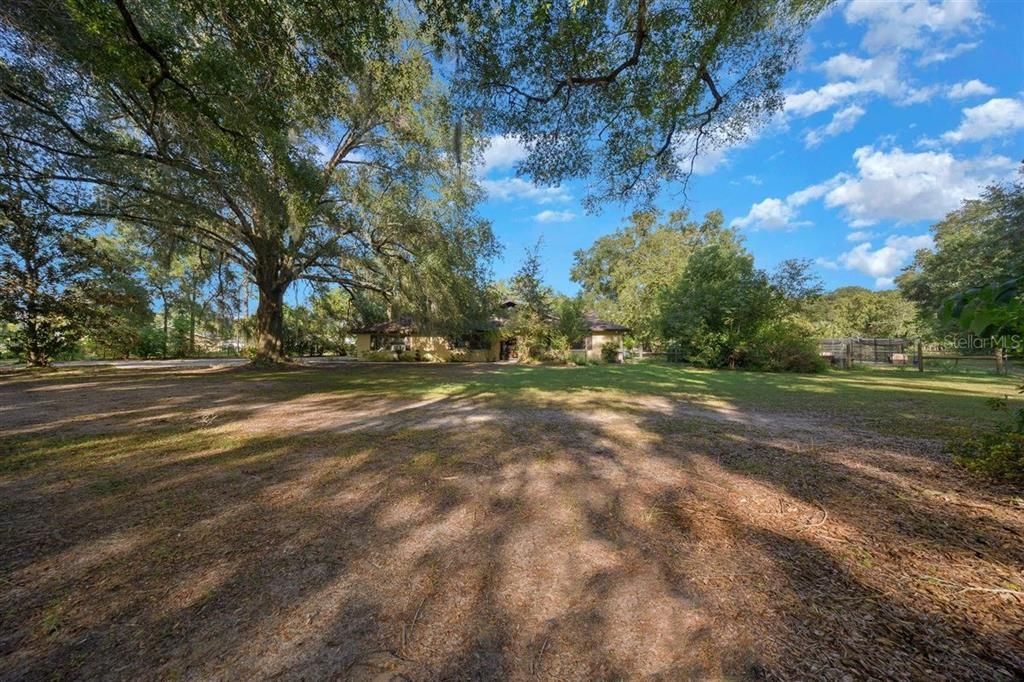 Active With Contract: $389,900 (4 beds, 2 baths, 2310 Square Feet)