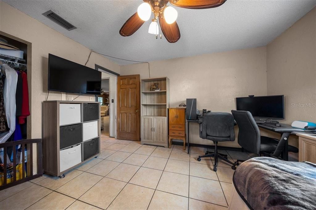 Active With Contract: $389,900 (4 beds, 2 baths, 2310 Square Feet)