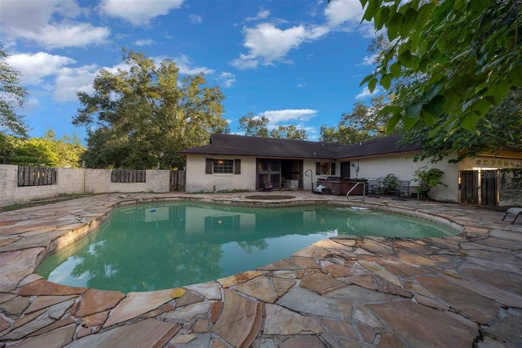 Active With Contract: $389,900 (4 beds, 2 baths, 2310 Square Feet)