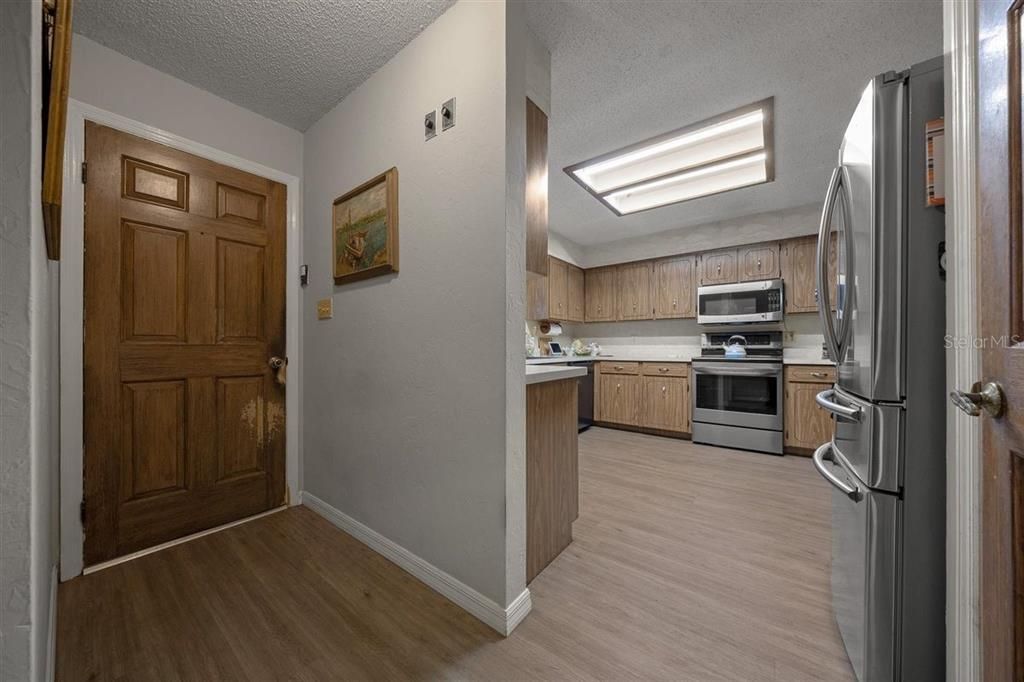 Active With Contract: $389,900 (4 beds, 2 baths, 2310 Square Feet)