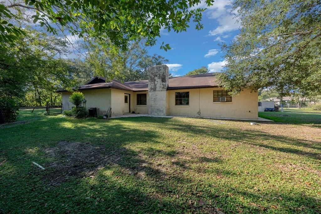 Active With Contract: $389,900 (4 beds, 2 baths, 2310 Square Feet)