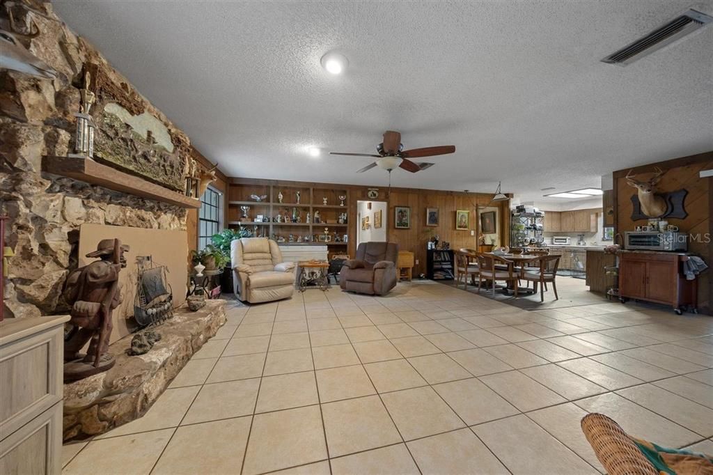 Active With Contract: $389,900 (4 beds, 2 baths, 2310 Square Feet)