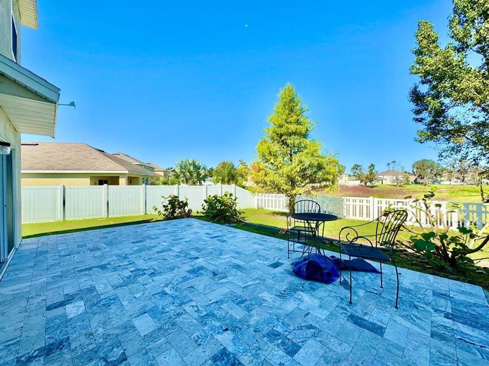 For Rent: $2,500 (5 beds, 2 baths, 2823 Square Feet)