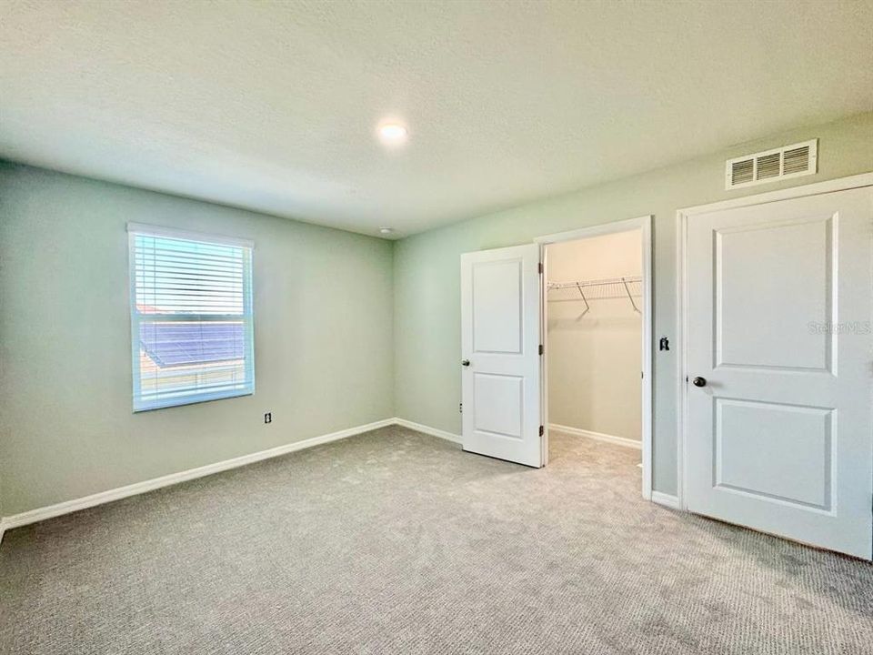 For Rent: $2,500 (5 beds, 2 baths, 2823 Square Feet)