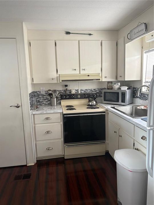 待售: $65,000 (1 贝兹, 1 浴室, 480 平方英尺)