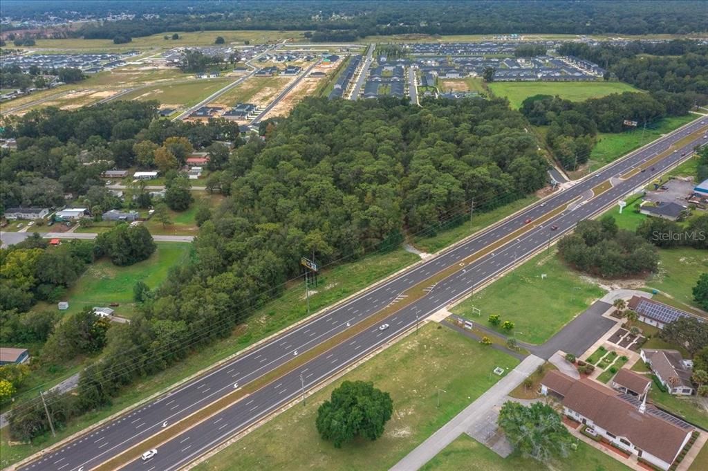 待售: $5,500,000 (16.75 acres)