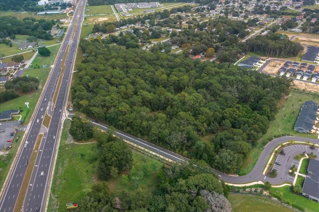 待售: $5,500,000 (16.75 acres)