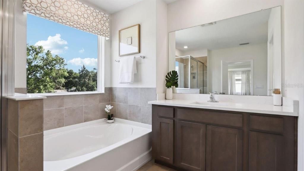 Active With Contract: $429,990 (4 beds, 3 baths, 3313 Square Feet)