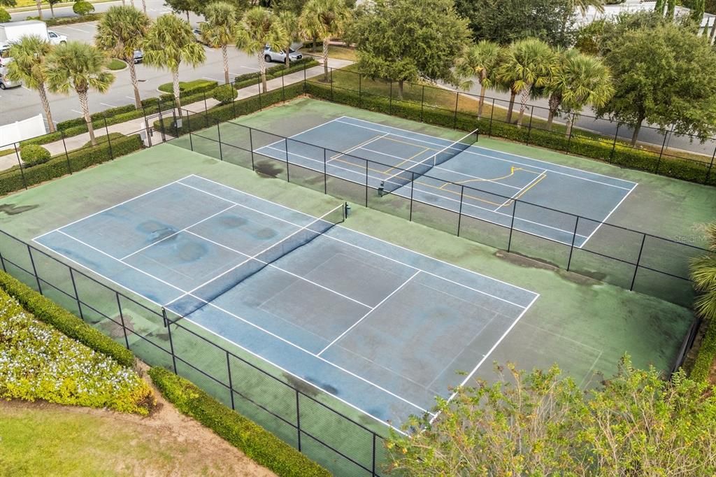 合同活跃: $820,000 (8 贝兹, 6 浴室, 3618 平方英尺)