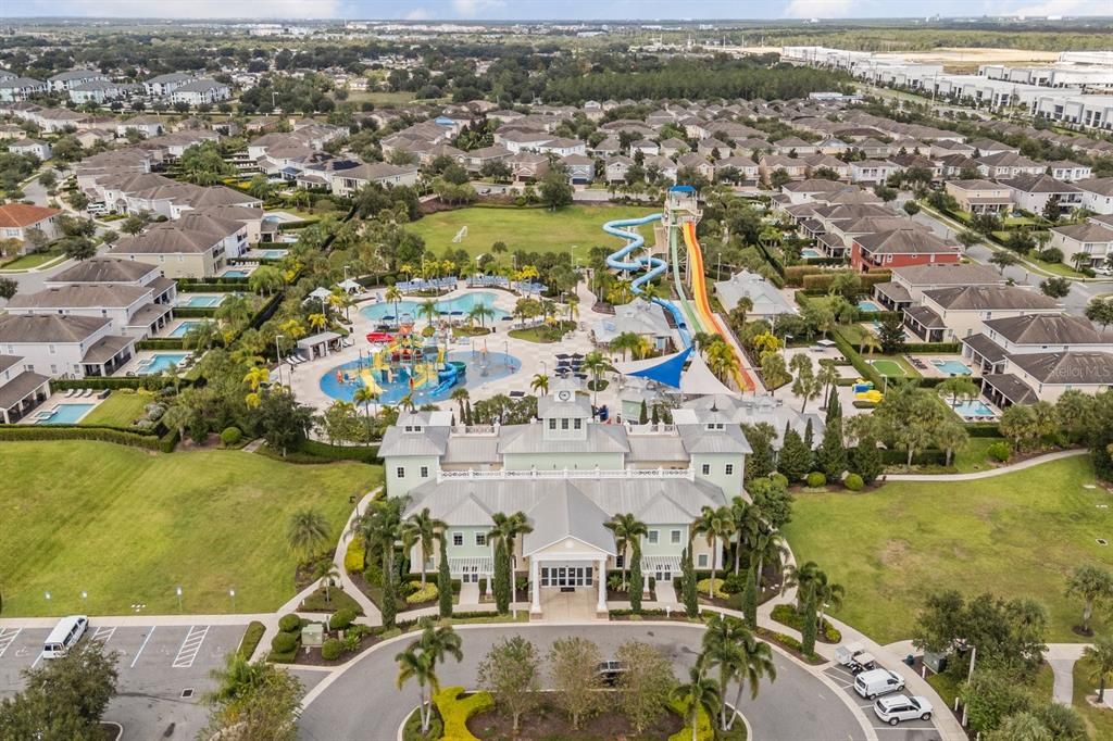 合同活跃: $820,000 (8 贝兹, 6 浴室, 3618 平方英尺)