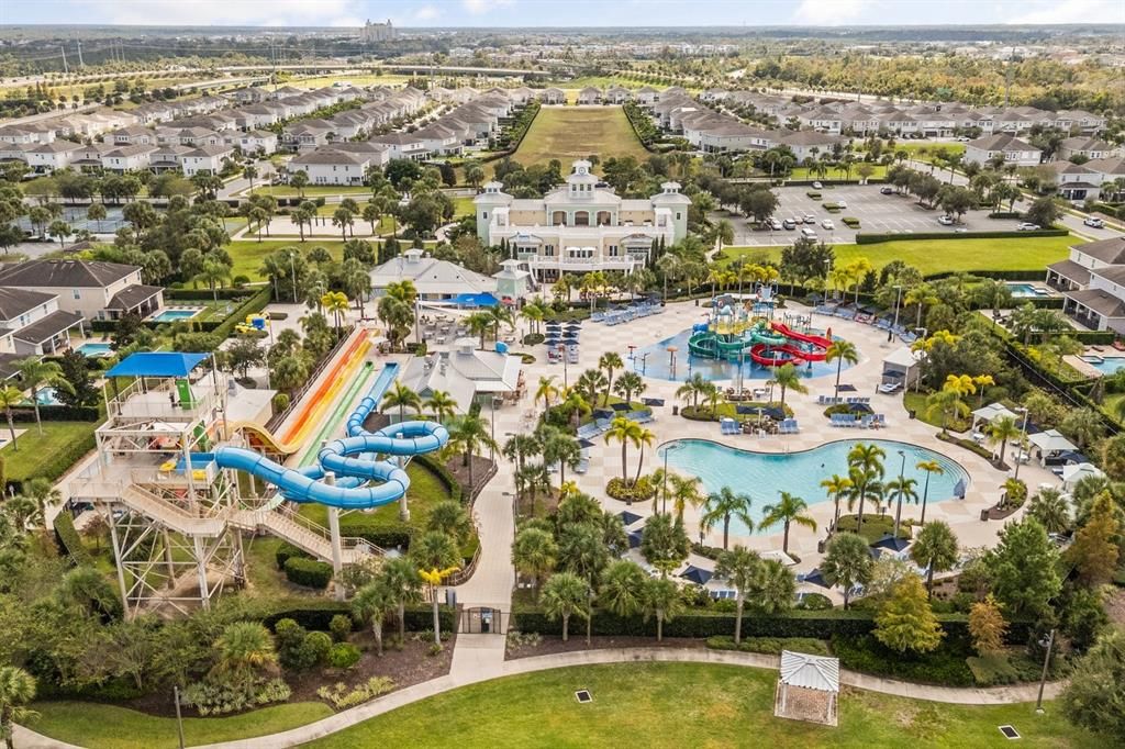 合同活跃: $820,000 (8 贝兹, 6 浴室, 3618 平方英尺)