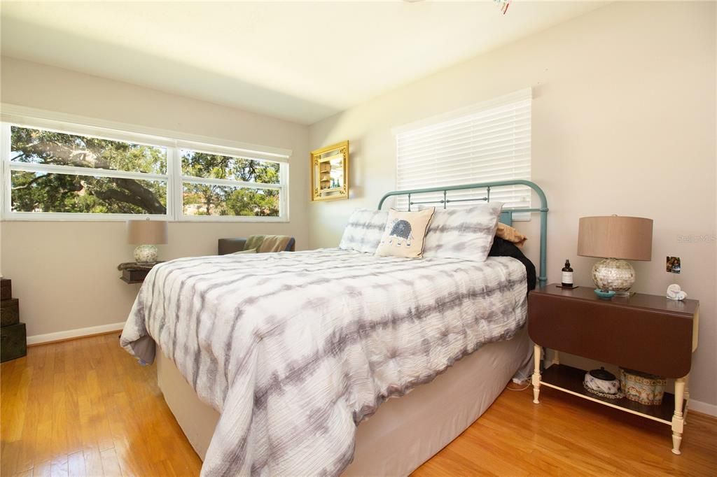 Activo con contrato: $135,000 (2 camas, 2 baños, 1109 Pies cuadrados)