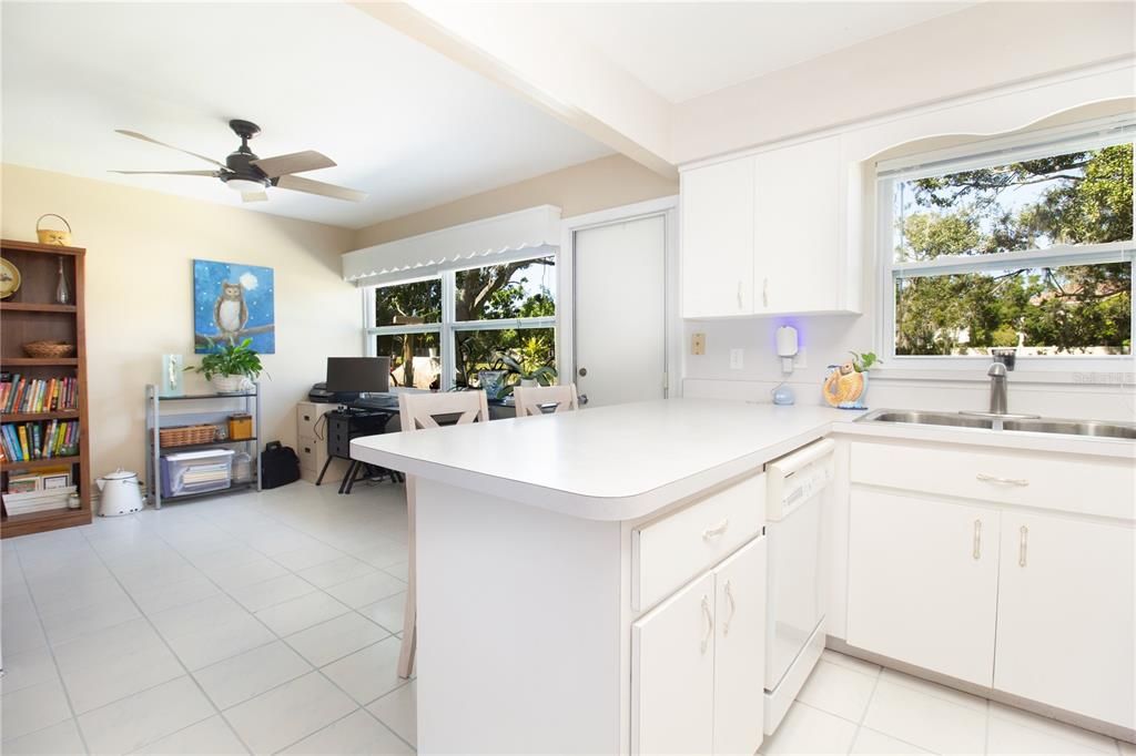 Activo con contrato: $135,000 (2 camas, 2 baños, 1109 Pies cuadrados)