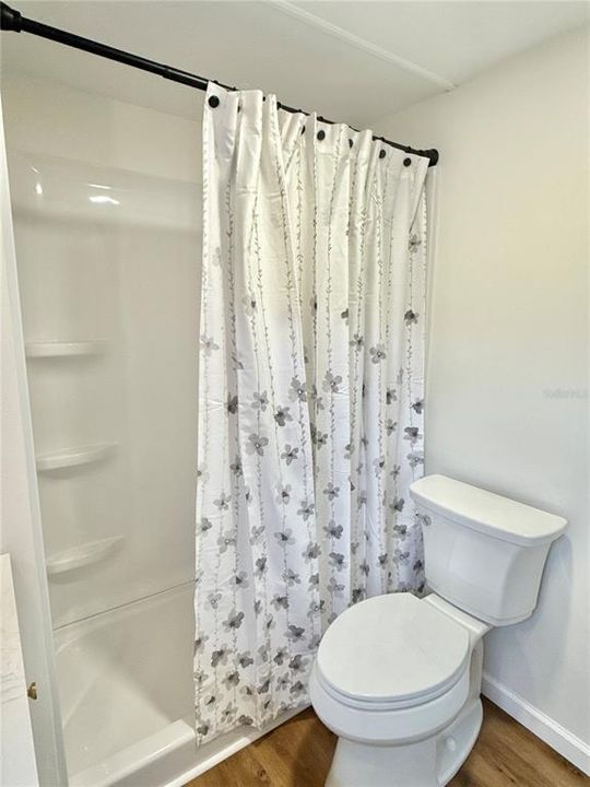 For Sale: $110,000 (2 beds, 1 baths, 684 Square Feet)