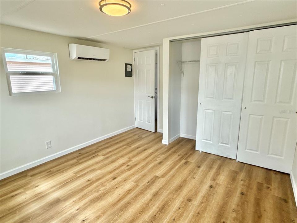For Sale: $110,000 (2 beds, 1 baths, 684 Square Feet)