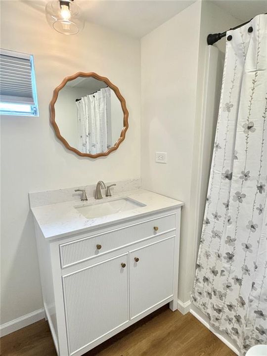 For Sale: $110,000 (2 beds, 1 baths, 684 Square Feet)