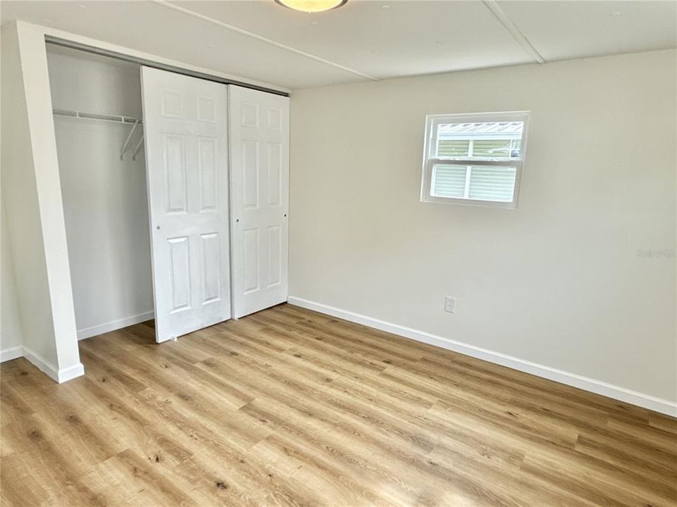 For Sale: $110,000 (2 beds, 1 baths, 684 Square Feet)