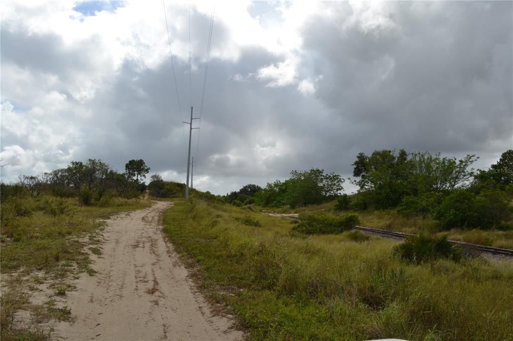 待售: $273,500 (17.00 acres)