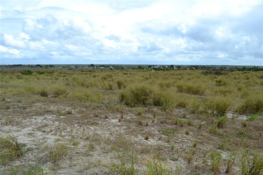 待售: $273,500 (17.00 acres)