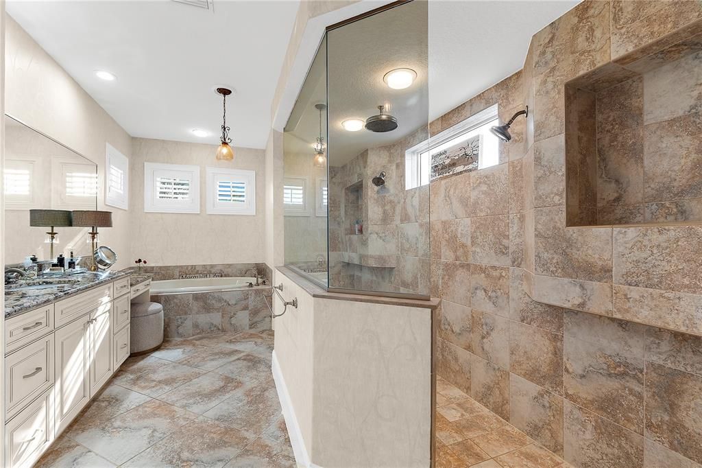 For Sale: $7,488,000 (4 beds, 5 baths, 4507 Square Feet)