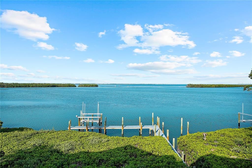 For Sale: $7,488,000 (4 beds, 5 baths, 4507 Square Feet)