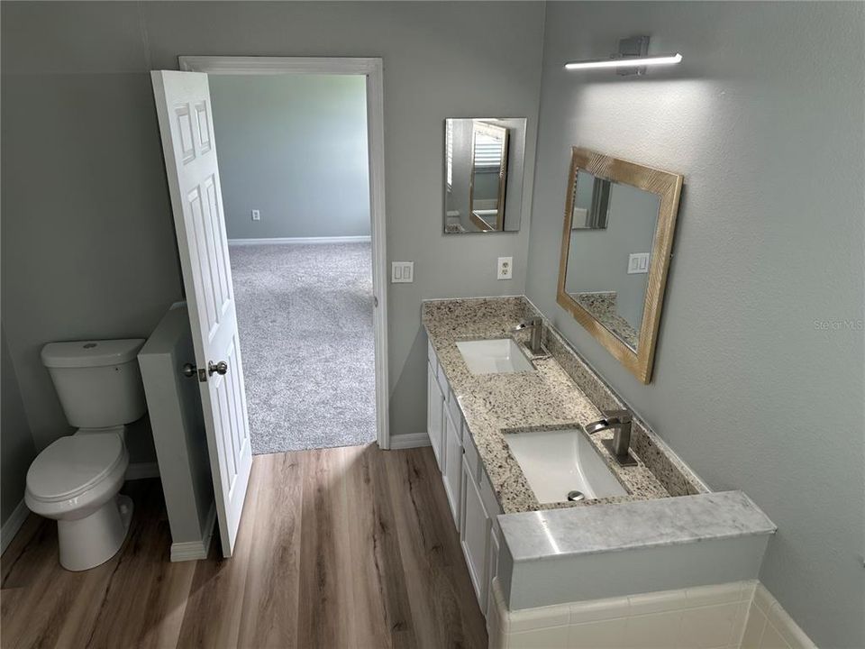 На продажу: $409,000 (4 спален, 2 ванн, 2396 Квадратных фут)