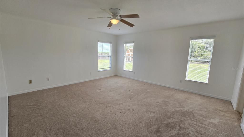 For Rent: $2,000 (4 beds, 2 baths, 2235 Square Feet)