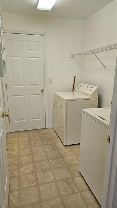 For Rent: $2,000 (4 beds, 2 baths, 2235 Square Feet)