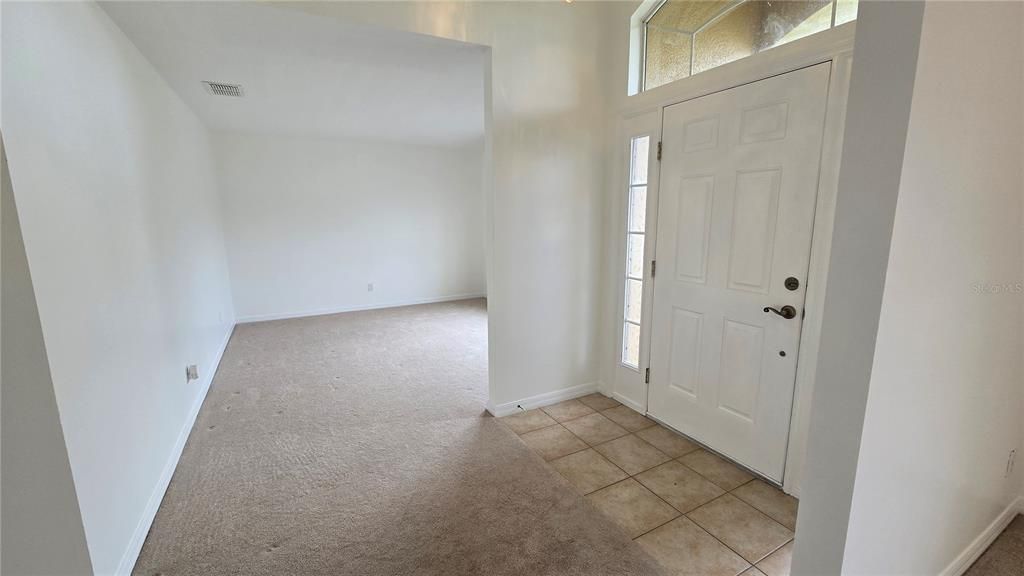 For Rent: $2,000 (4 beds, 2 baths, 2235 Square Feet)